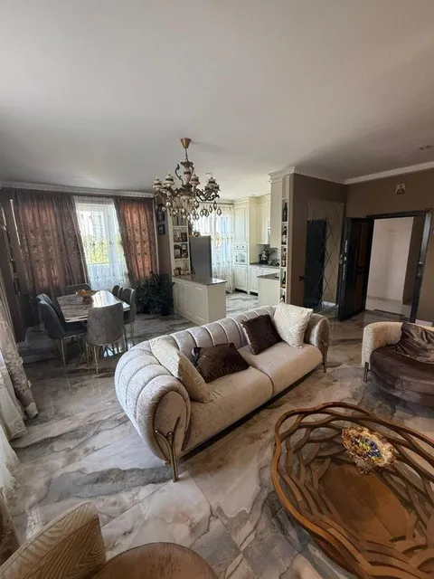 Квартира 180 м², Район Агмашенебели в Батуми