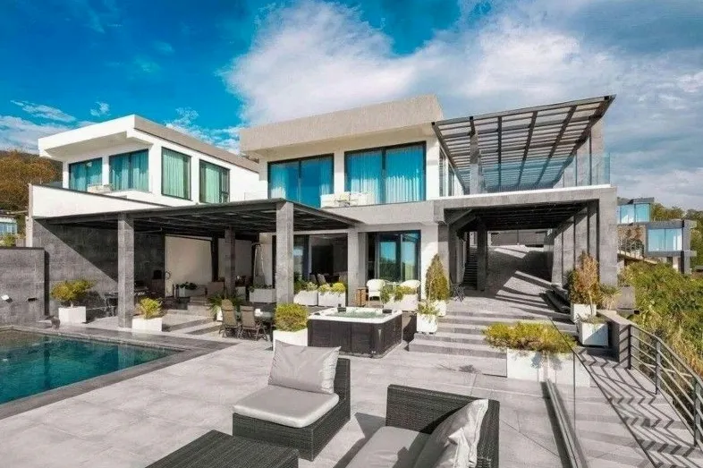 Квартира 250 м², Район Руставели в Батуми