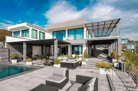 Квартира 250 м², Район Руставели в Батуми