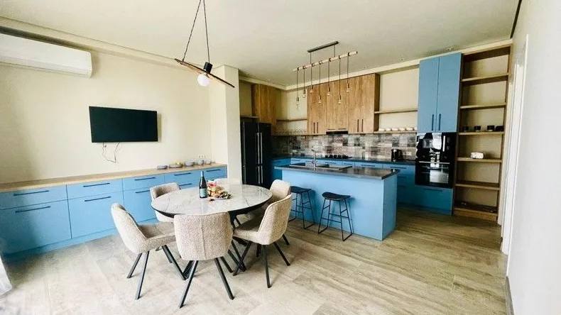 Дом 300 м², Район Airport (district) в Батуми