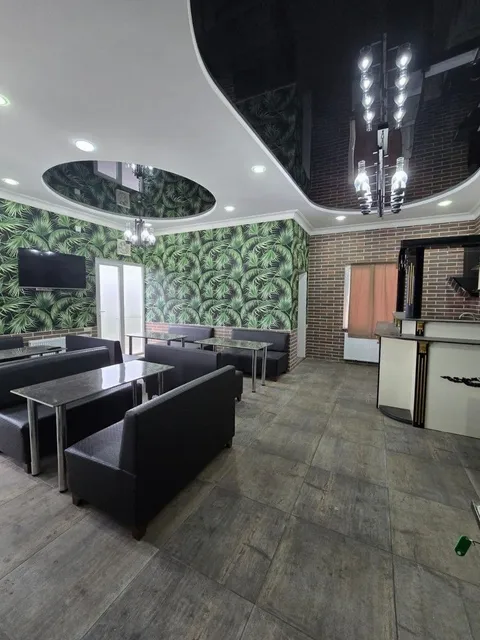 Дом 1800 м², Район Джавахишвили в Батуми