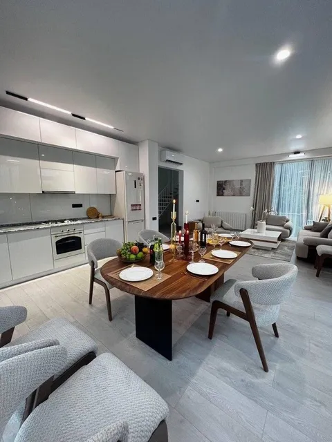 Дом 280 м², Район Кахабери в Батуми