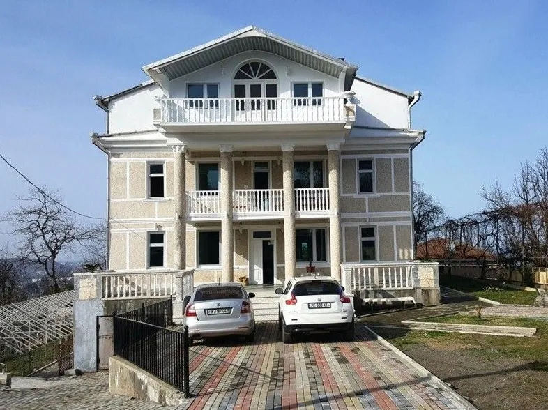 Дом 840.83 м², Район Махинджаури в Батуми