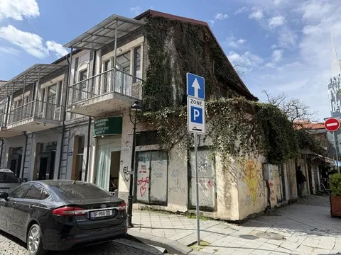 Дом 494 м², Район Old City в Батуми