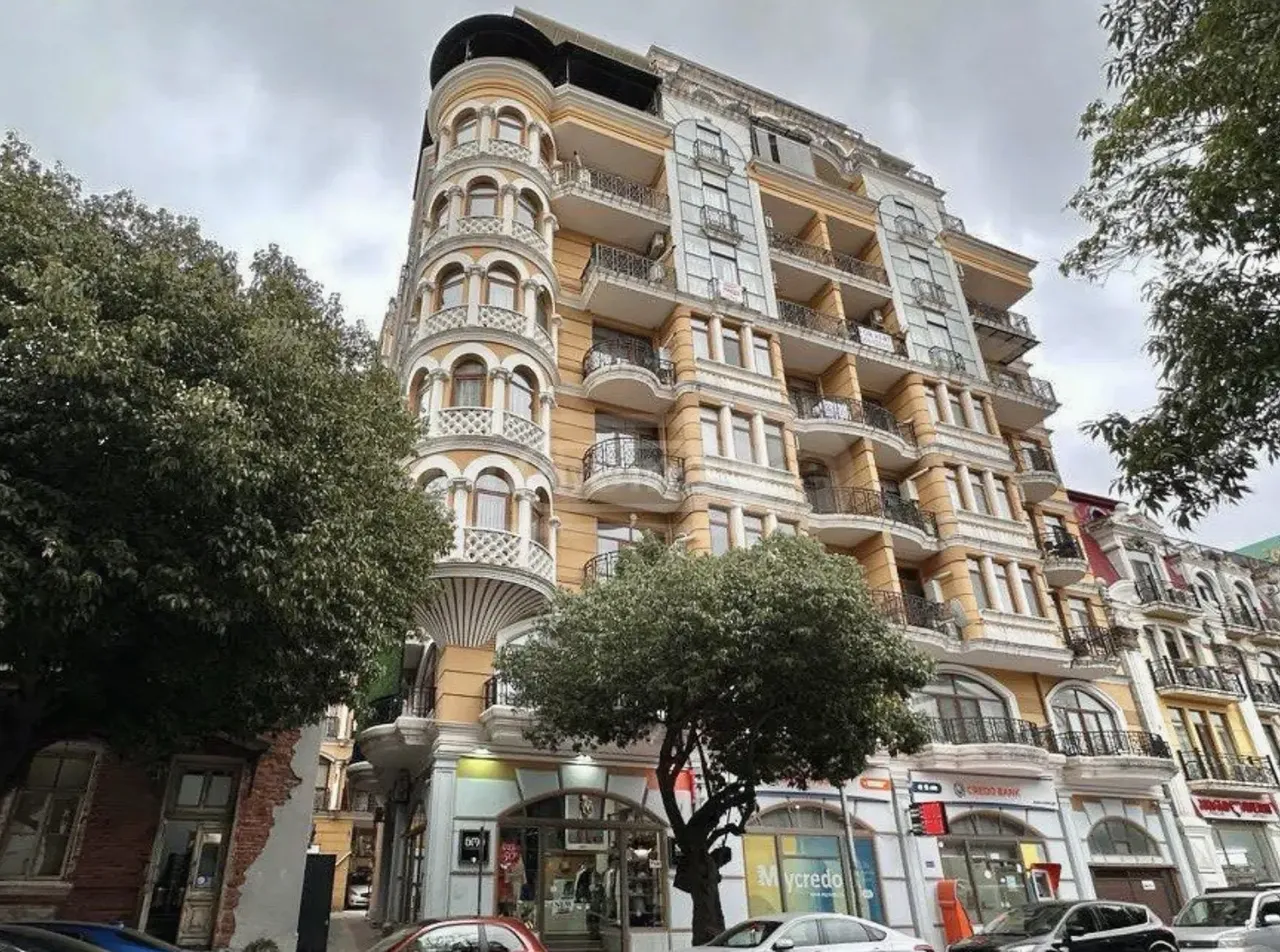 Apartment 136 m² in Batumi