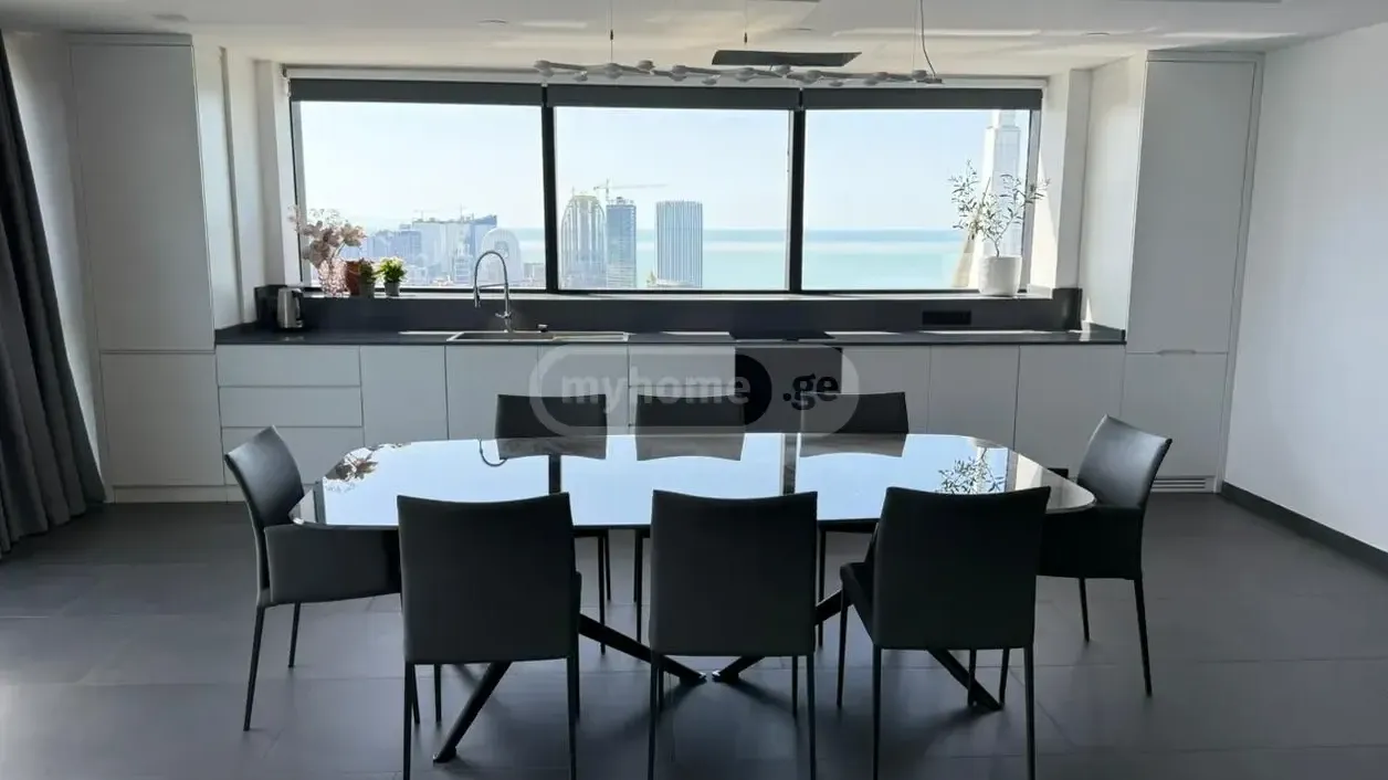 Квартира 195 м² в Батуми — фото 3