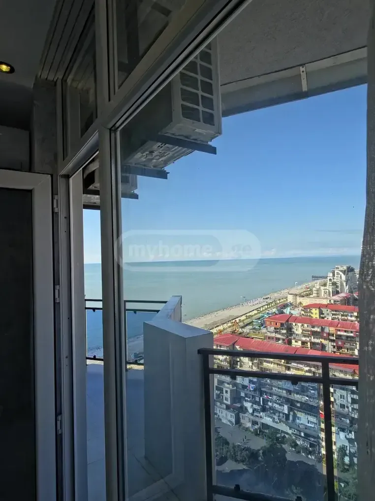 Квартира 84 м² в Батуми — фото 5