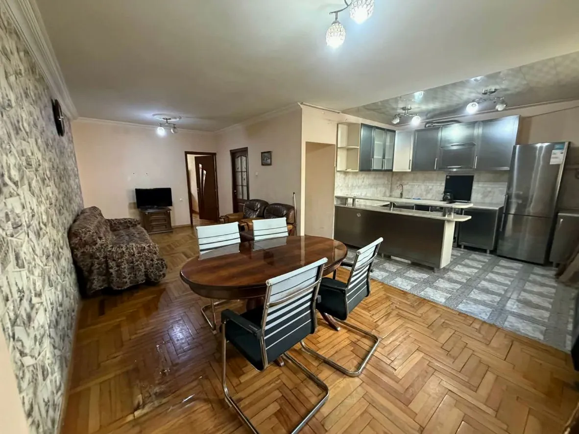 Квартира 88 м² в Батуми