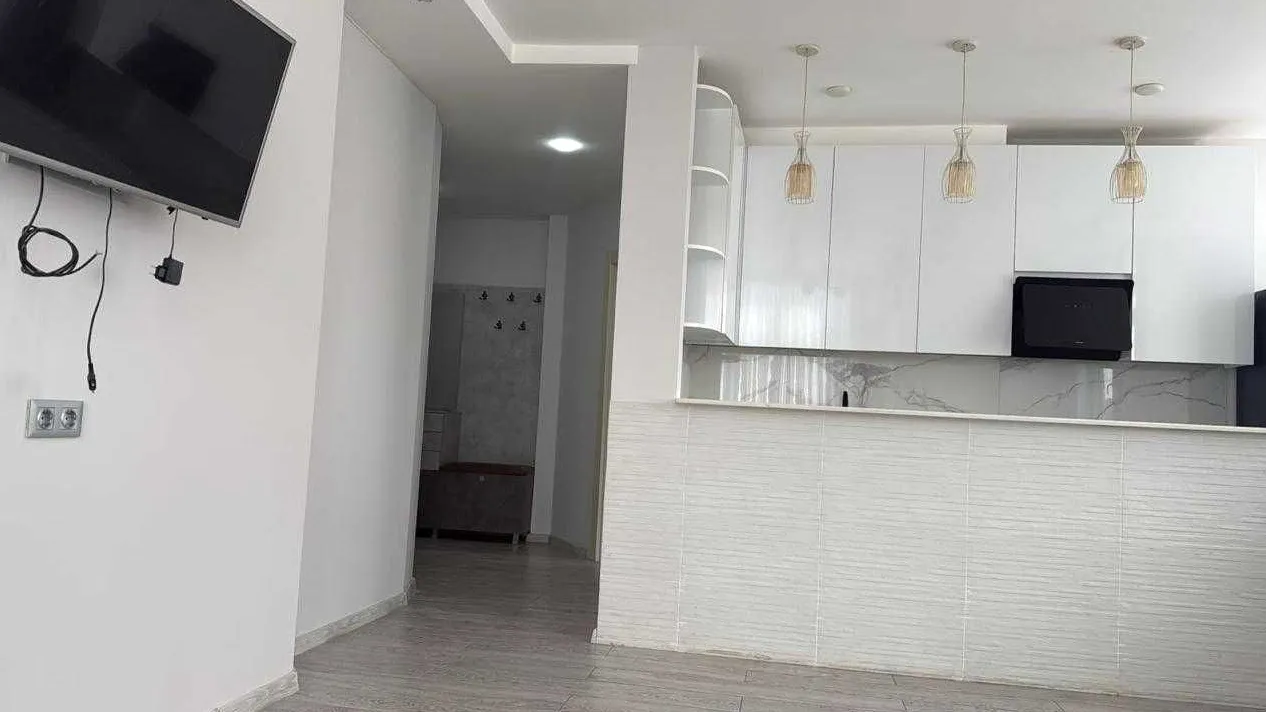 Apartment 70 m² in Batumi — photo 3