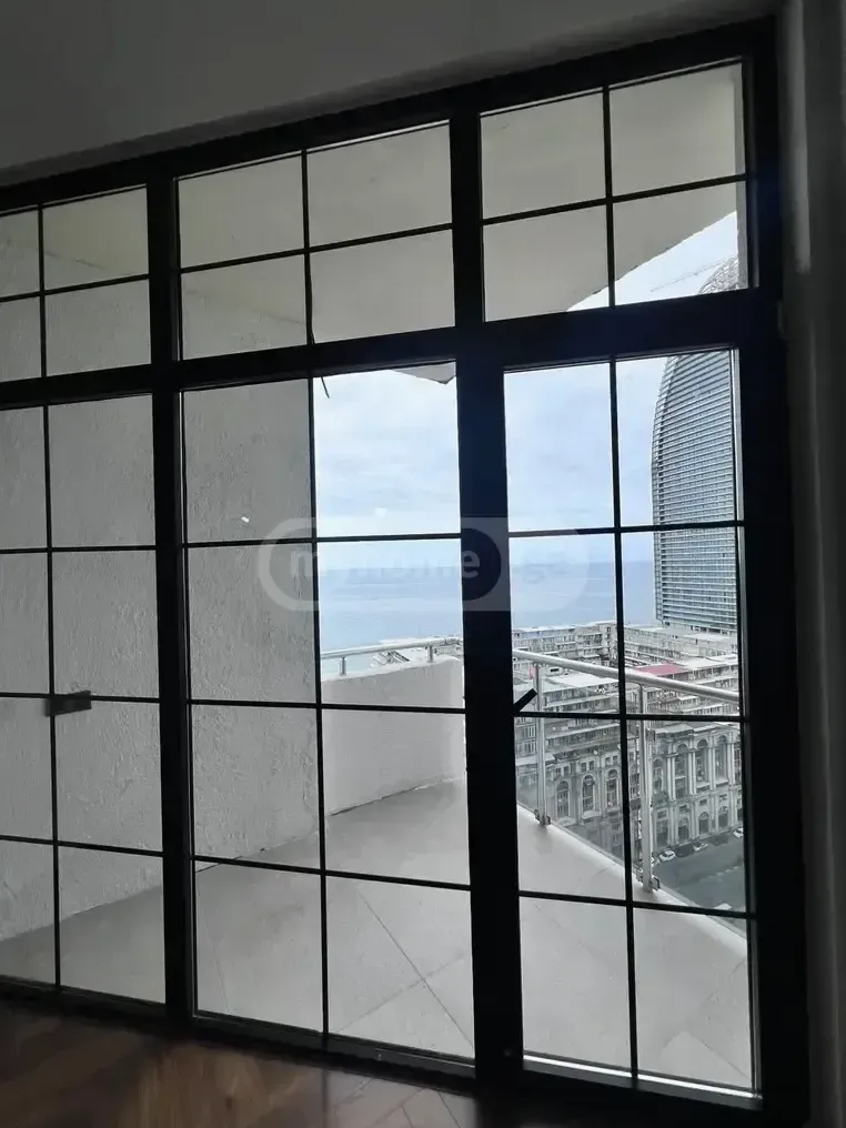 Квартира 57 м² в Батуми — фото 8