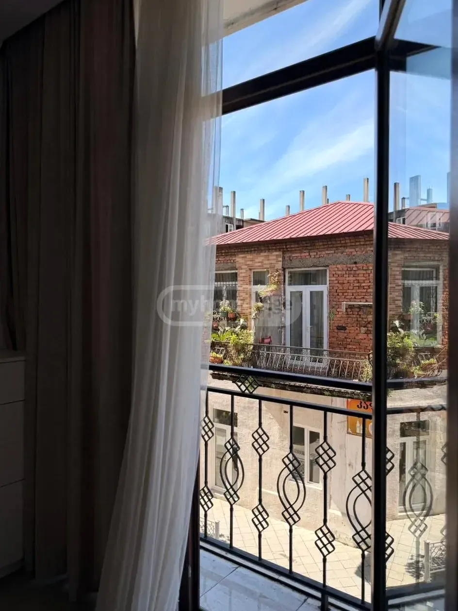 Квартира 64 м² в Батуми — фото 8
