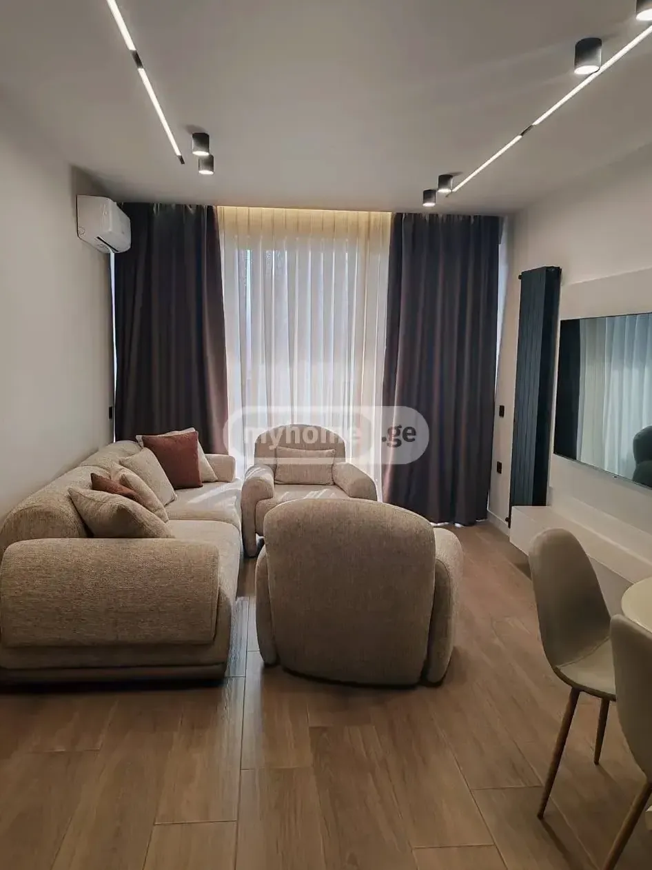 Квартира 64 м² в Батуми — фото 3