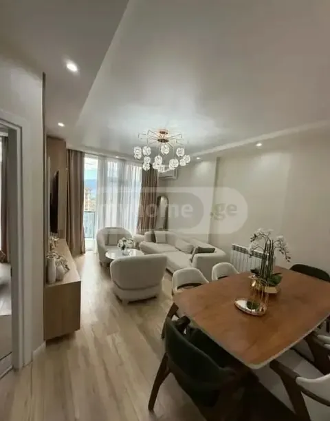 Квартира 63.2 м² в Батуми