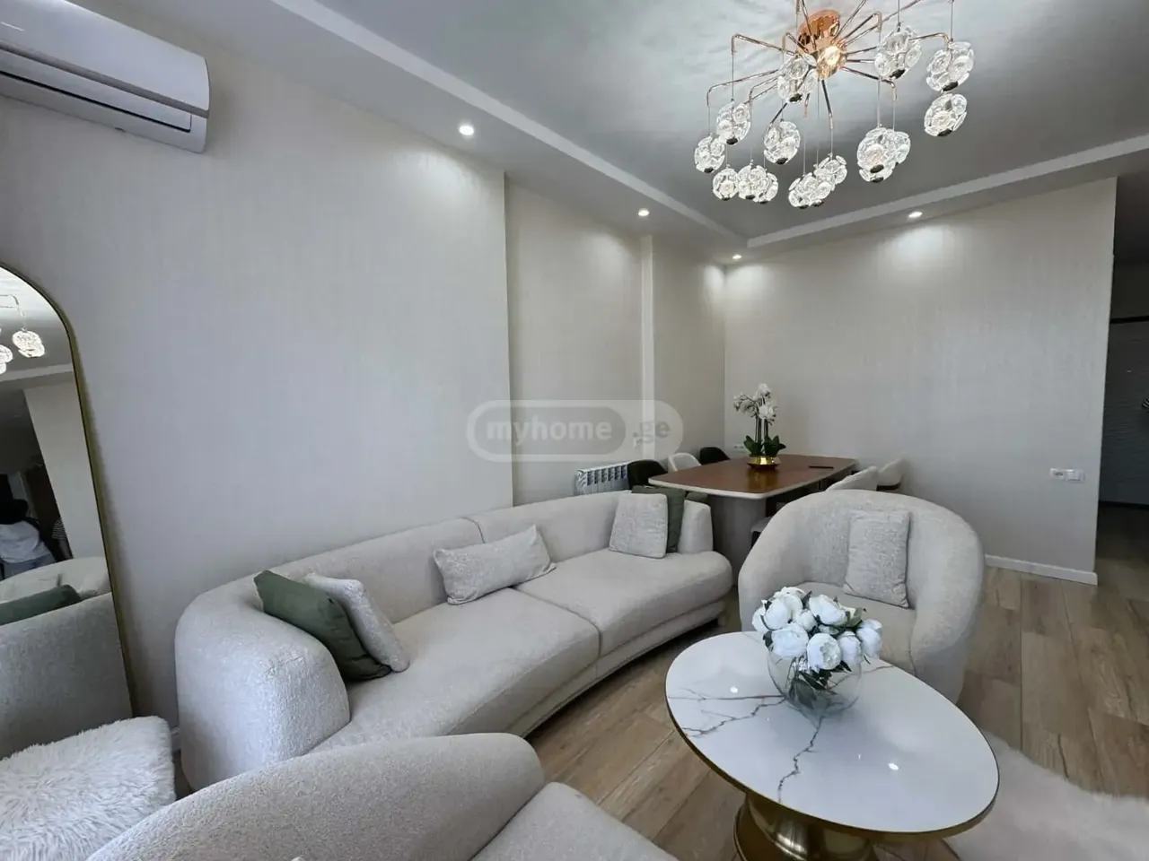 Квартира 63.2 м² в Батуми — фото 2