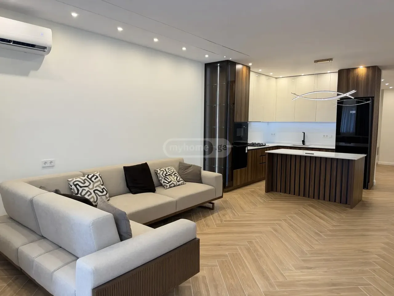 Квартира 95 м² в Батуми — фото 4