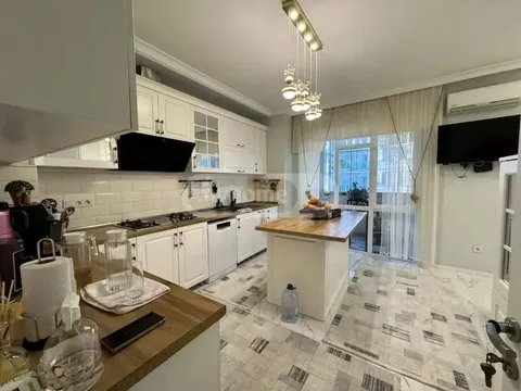 Квартира 205 м² в Батуми