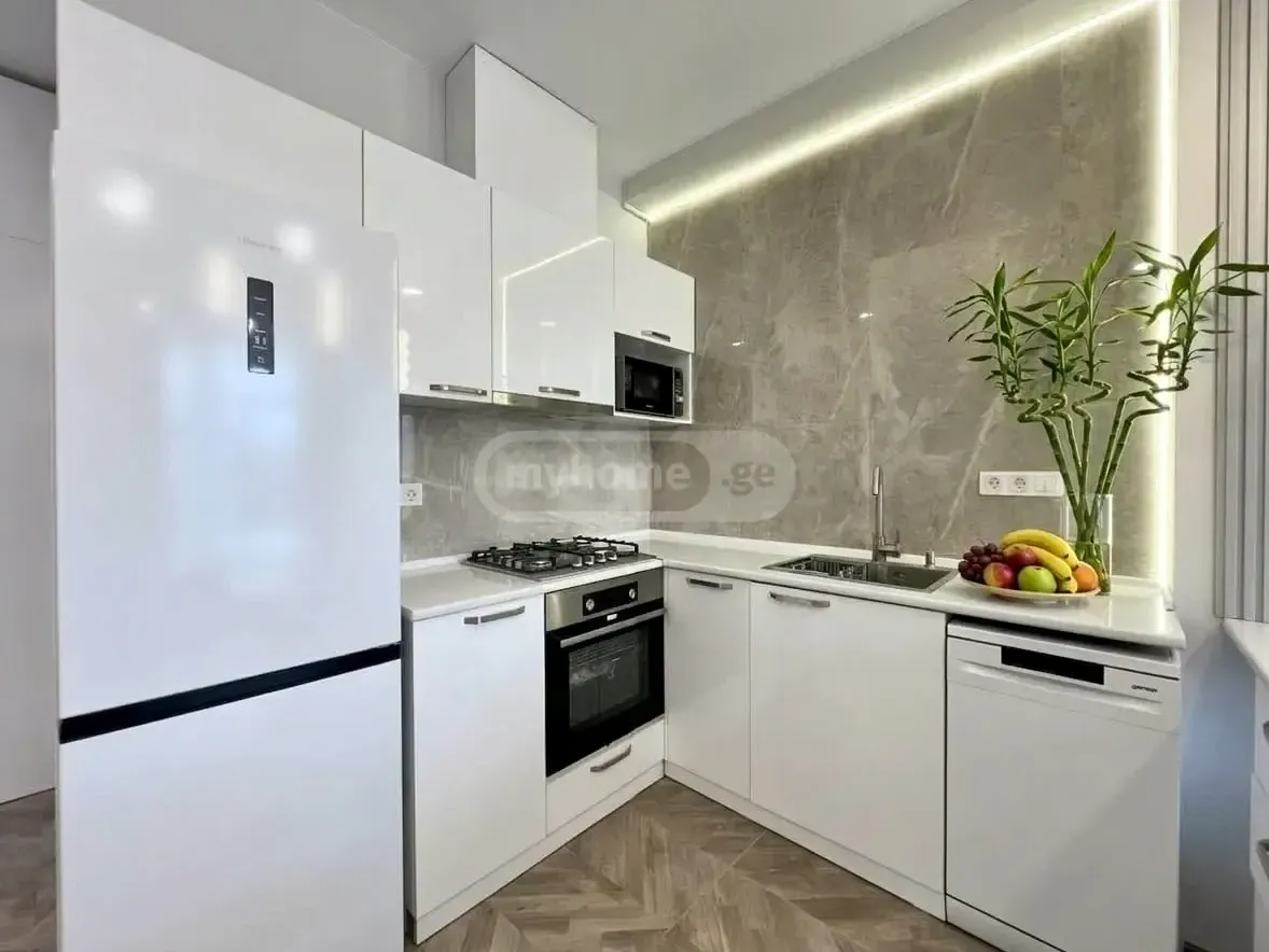 Квартира 53 м² в Батуми — фото 5