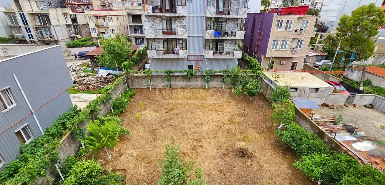 Участок 535 м² в Батуми